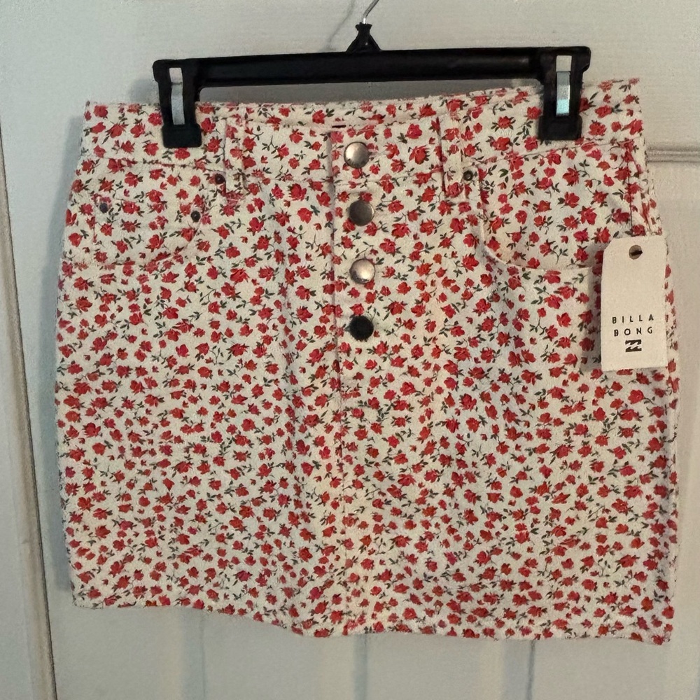 Billabong Red and White Floral Mini Skirt